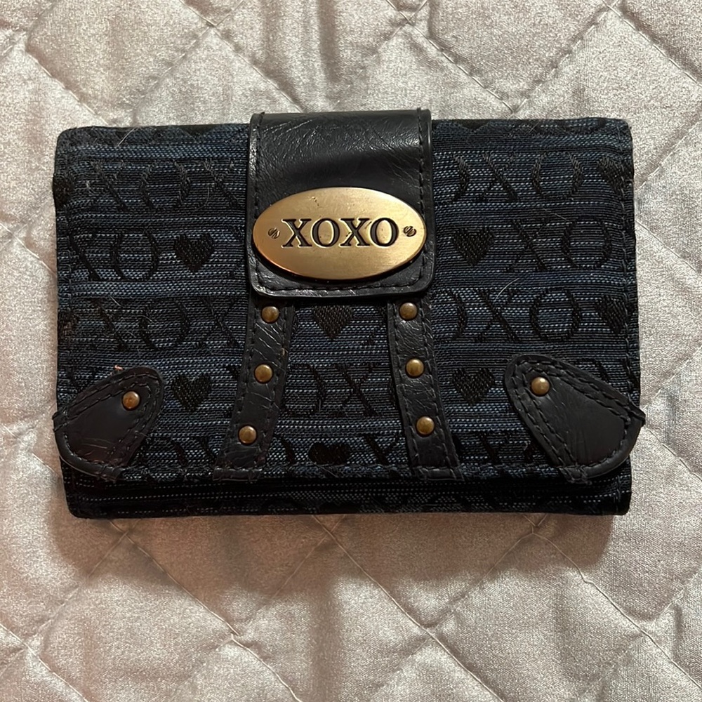 XOXO navy wallet